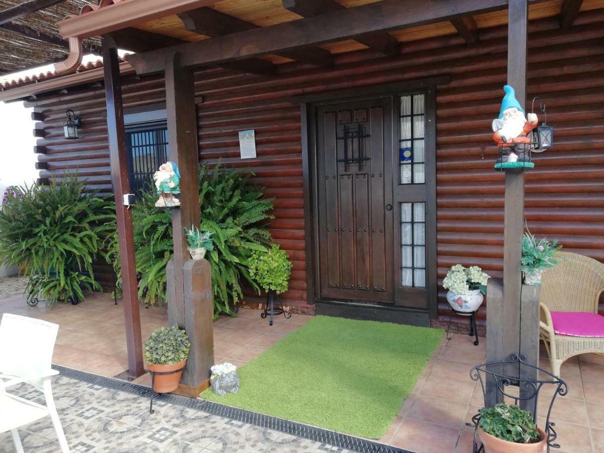 아르달레스 La Casita De Madera 빌라 외부 사진